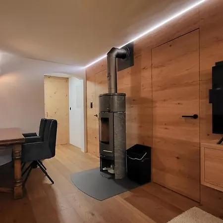 - Schoene Soleluna Daire Belalp