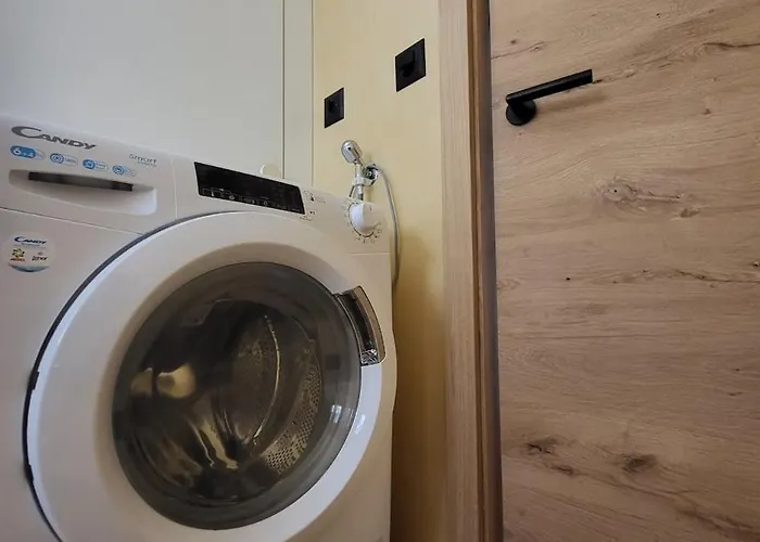 - Schoene Soleluna *